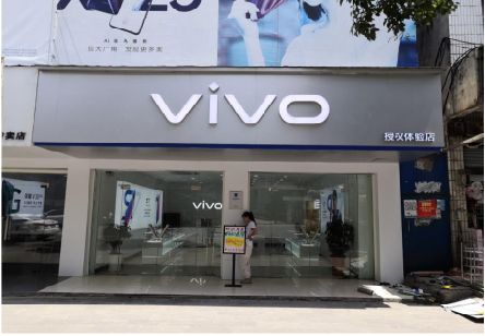 雷波}做一个门店面广告招牌需要多少钱？